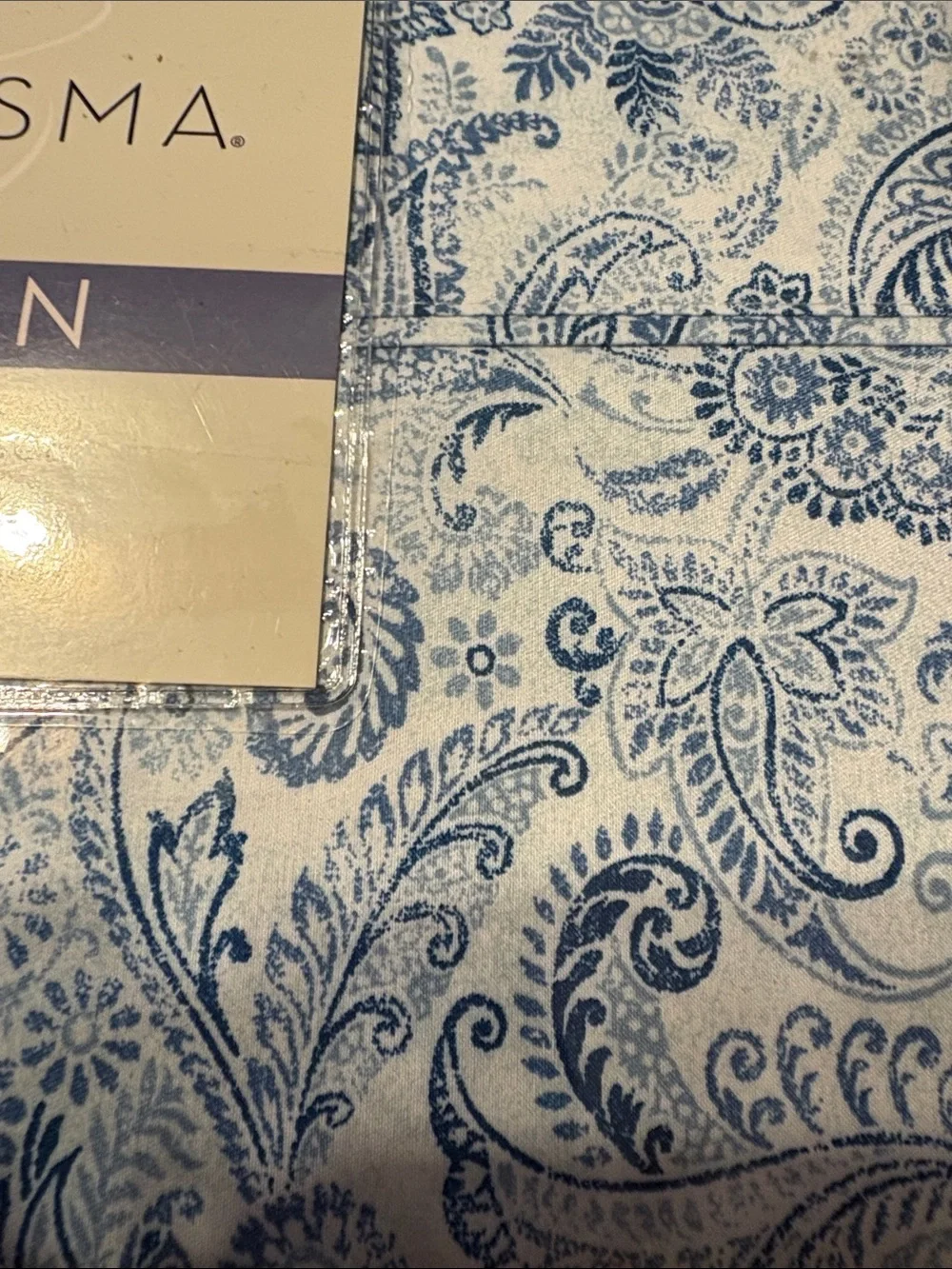 Charisma Queen Paisley Sheet Set in Blue and White